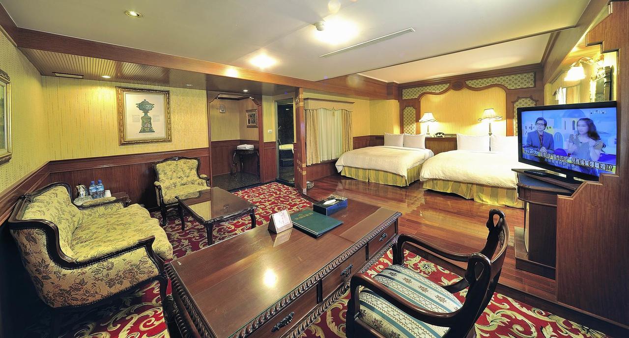คาโร่โฮเต็ล Hotel เกาสง ภายนอก รูปภาพ