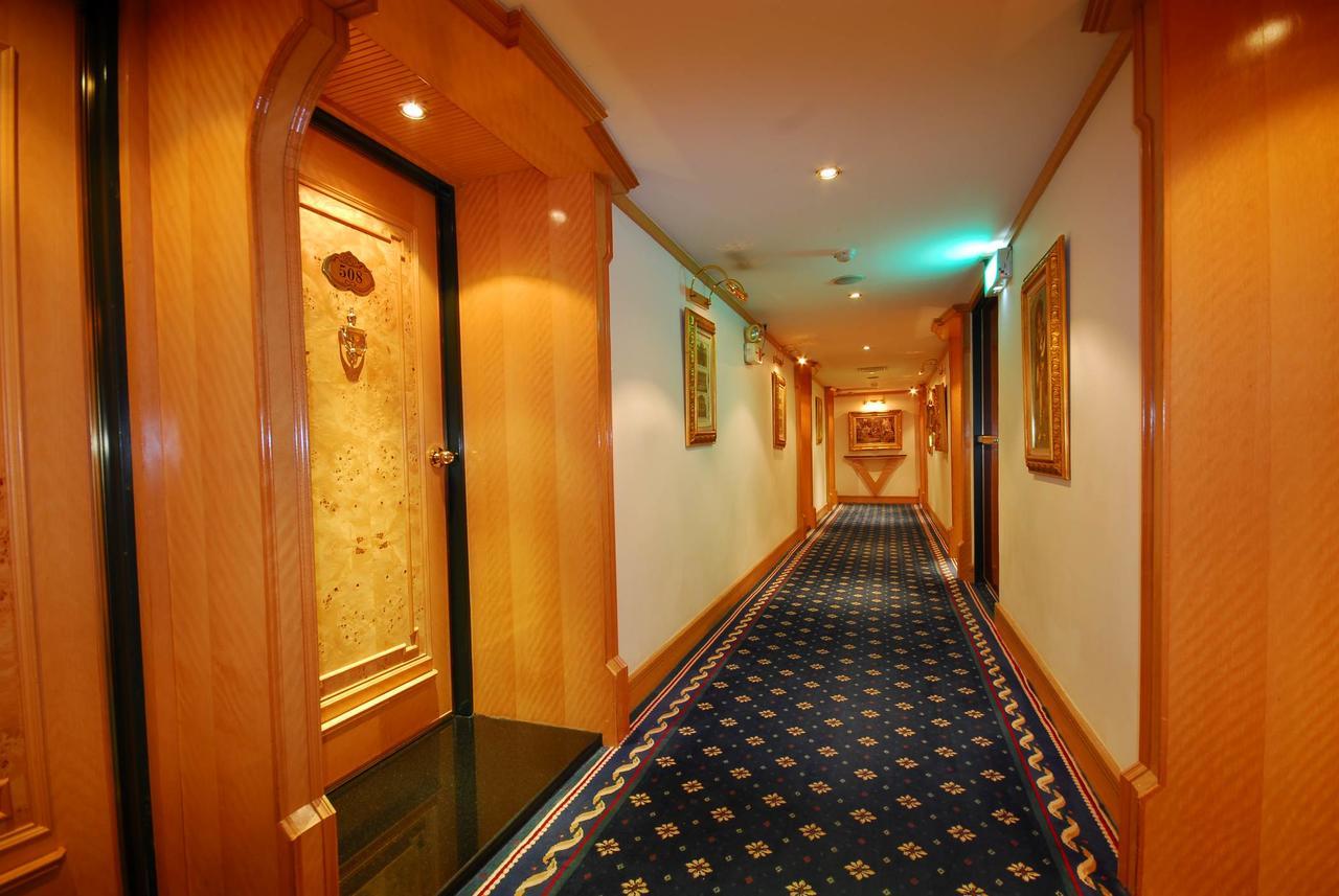 คาโร่โฮเต็ล Hotel เกาสง ภายนอก รูปภาพ
