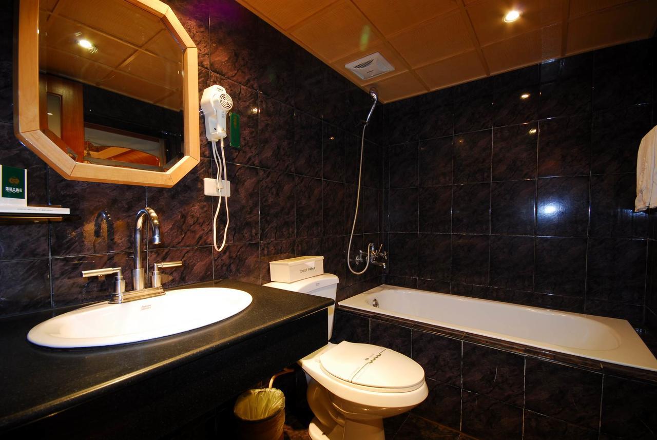 คาโร่โฮเต็ล Hotel เกาสง ภายนอก รูปภาพ